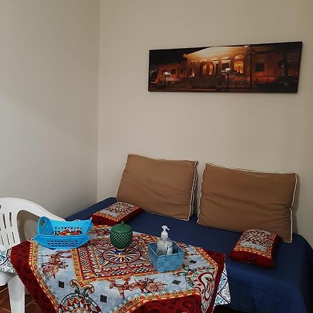 Casa Vacanza Di Via Giacalone Palermo Dış mekan fotoğraf